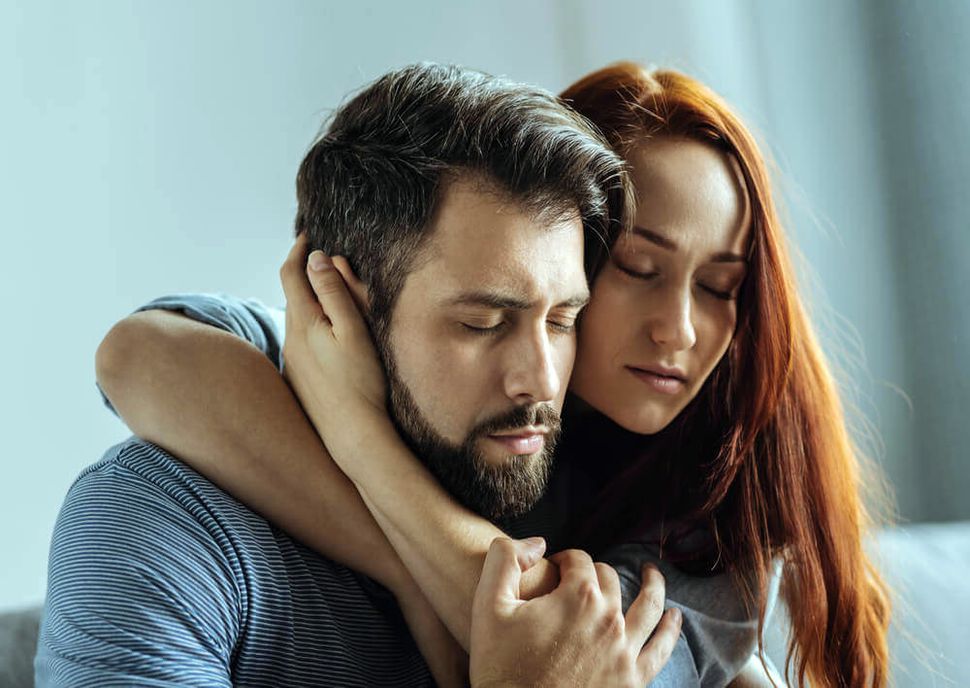 7 ویژگی که نشان می‌دهد در رابطه‌ات، وابسته و آسیب‌پذیر شده‌ای!